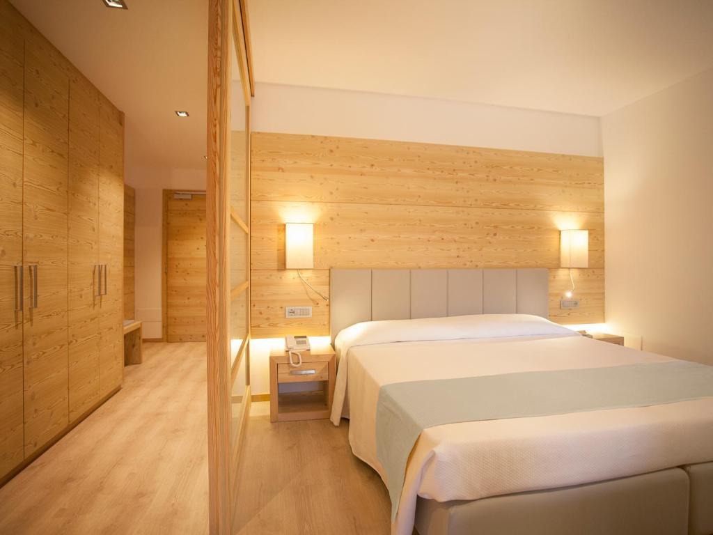 Hotel Europeo Alpine Charme & Wellness Pinzolo Quarto foto